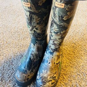 Camouflage Muk Boots